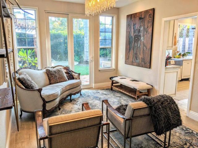 4381 Corte De La Fonda, San Diego, CA 92130