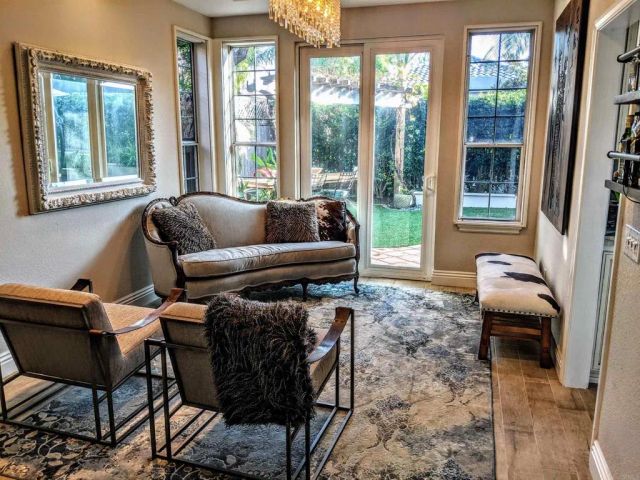 4381 Corte De La Fonda, San Diego, CA 92130