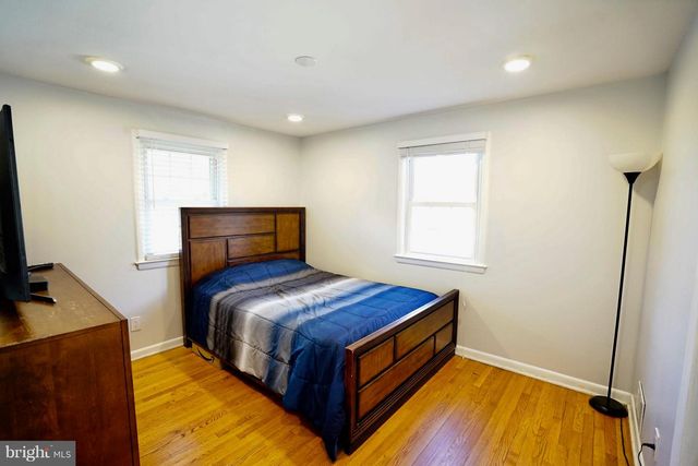 4218 UNIVERSITY DR, Fairfax, VA 22030