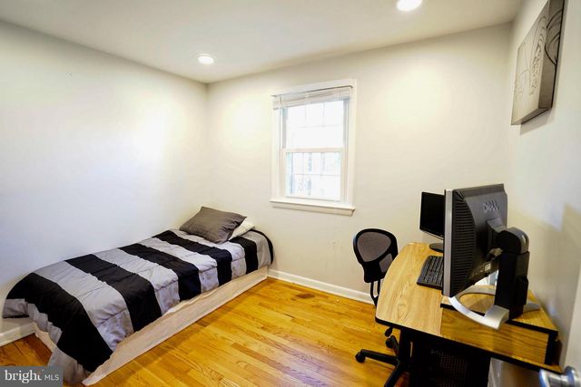 4218 UNIVERSITY DR, Fairfax, VA 22030
