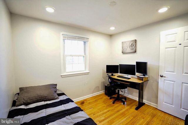 4218 UNIVERSITY DR, Fairfax, VA 22030