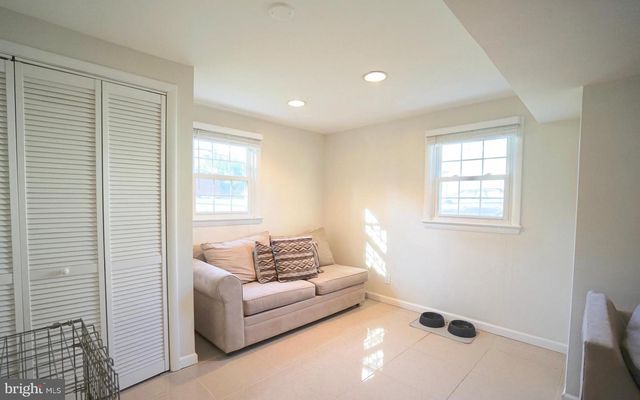 4218 UNIVERSITY DR, Fairfax, VA 22030