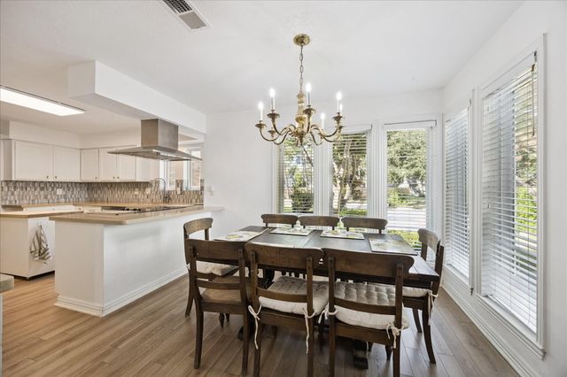 7807 Del Rey Lane, Houston, TX 77071