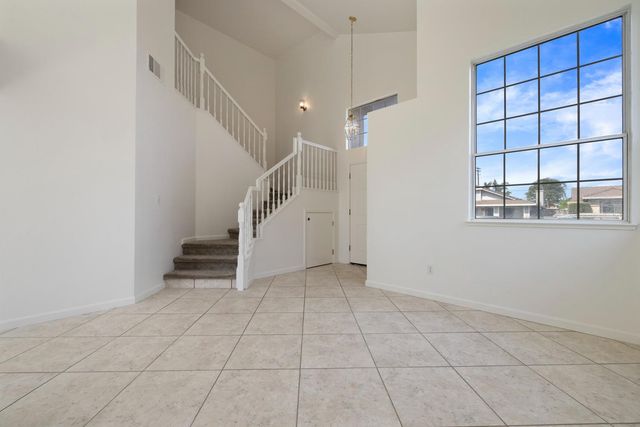 5220 San Paulo Dr, Salida, CA 95368