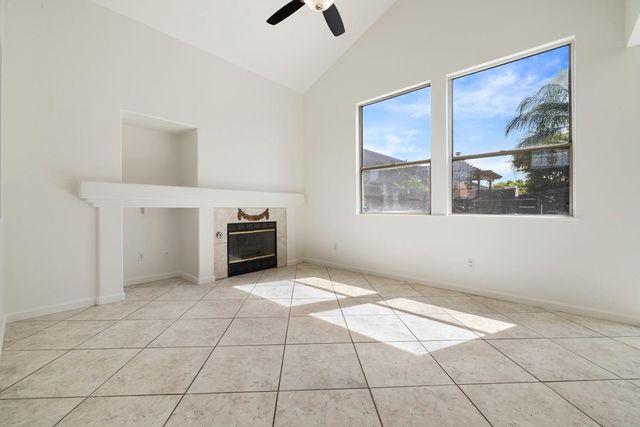 5220 San Paulo Dr, Salida, CA 95368