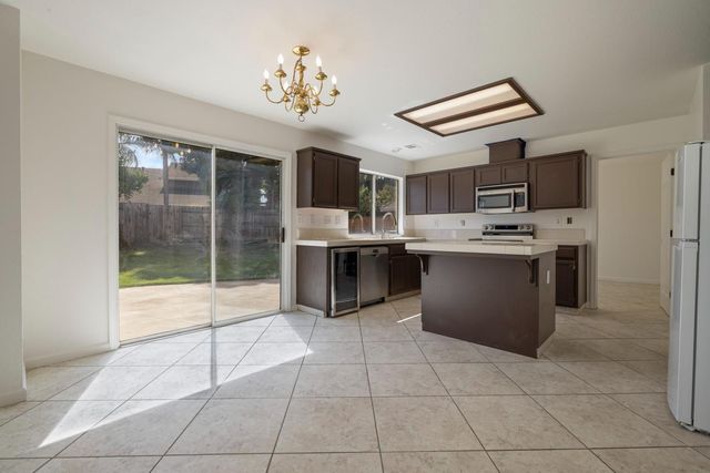 5220 San Paulo Dr, Salida, CA 95368