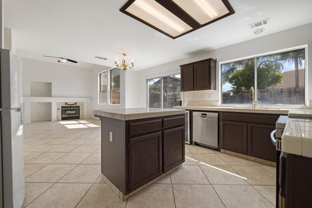 5220 San Paulo Dr, Salida, CA 95368