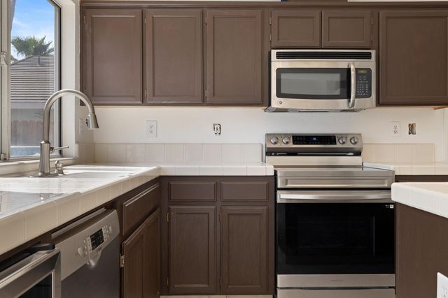 5220 San Paulo Dr, Salida, CA 95368