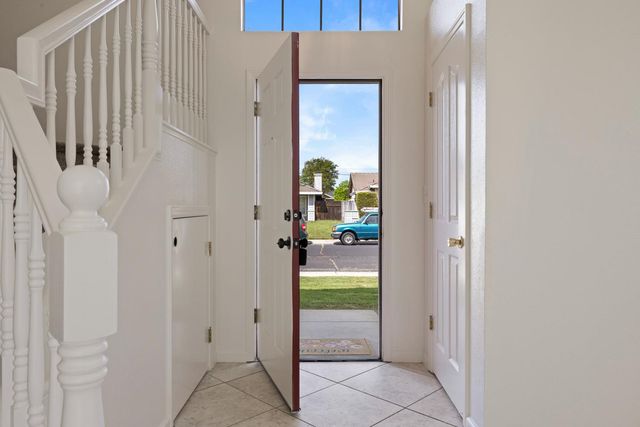 5220 San Paulo Dr, Salida, CA 95368