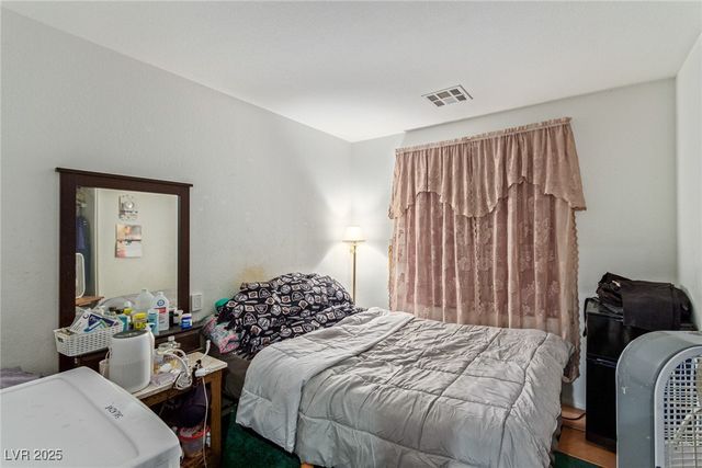 3329 Glacial Lake Street, Las Vegas, NV 89122