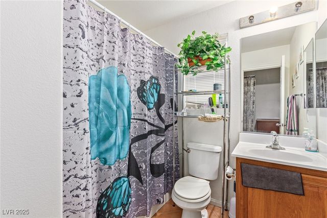 3329 Glacial Lake Street, Las Vegas, NV 89122