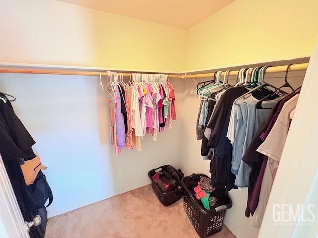 415 Welch Avenue, Bakersfield, CA 93307