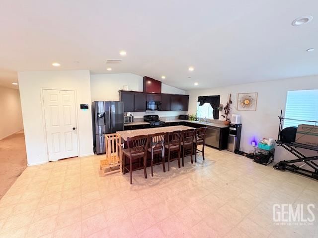 415 Welch Avenue, Bakersfield, CA 93307