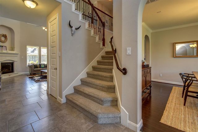 25710 Oakwood Knoll Drive, Katy, TX 77494