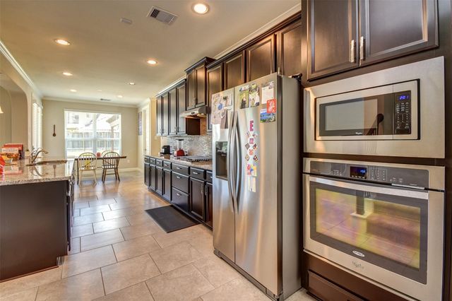 25710 Oakwood Knoll Drive, Katy, TX 77494