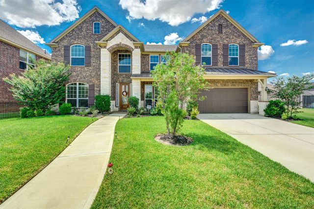 25710 Oakwood Knoll Drive, Katy, TX 77494
