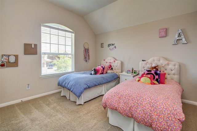 25710 Oakwood Knoll Drive, Katy, TX 77494