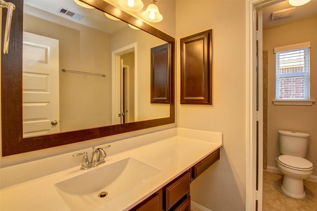 25710 Oakwood Knoll Drive, Katy, TX 77494