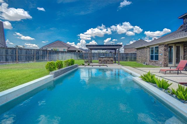 25710 Oakwood Knoll Drive, Katy, TX 77494