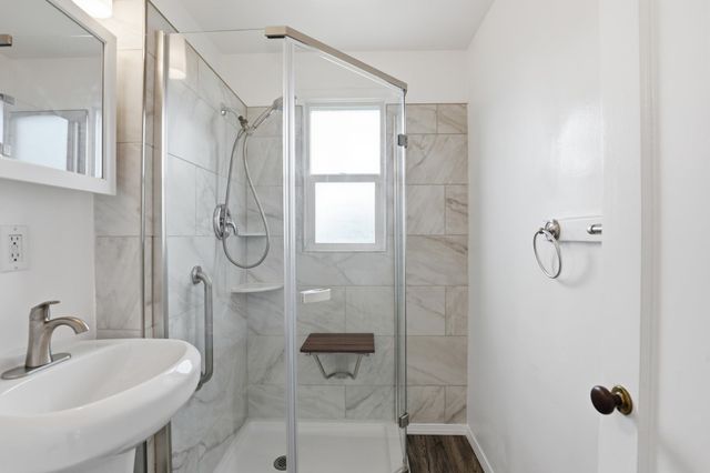 5729 N Lindeke St, Spokane, WA 99205