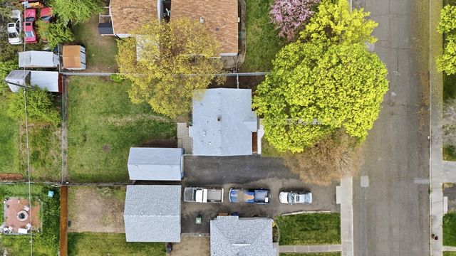 5729 N Lindeke St, Spokane, WA 99205