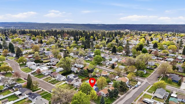 5729 N Lindeke St, Spokane, WA 99205