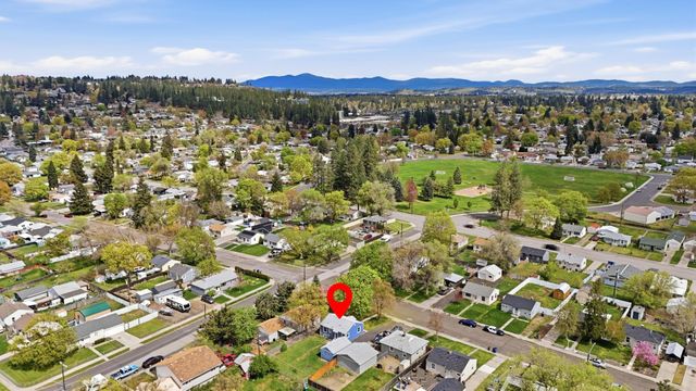 5729 N Lindeke St, Spokane, WA 99205