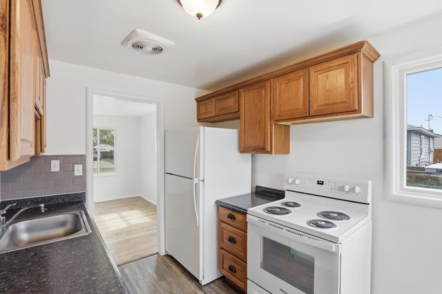 5729 N Lindeke St, Spokane, WA 99205