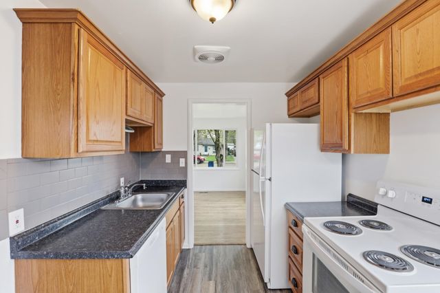 5729 N Lindeke St, Spokane, WA 99205