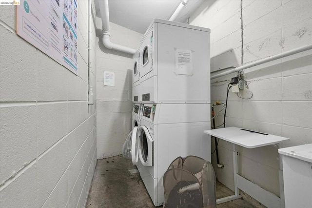 469 Van Buren Ave, Oakland, CA 94610