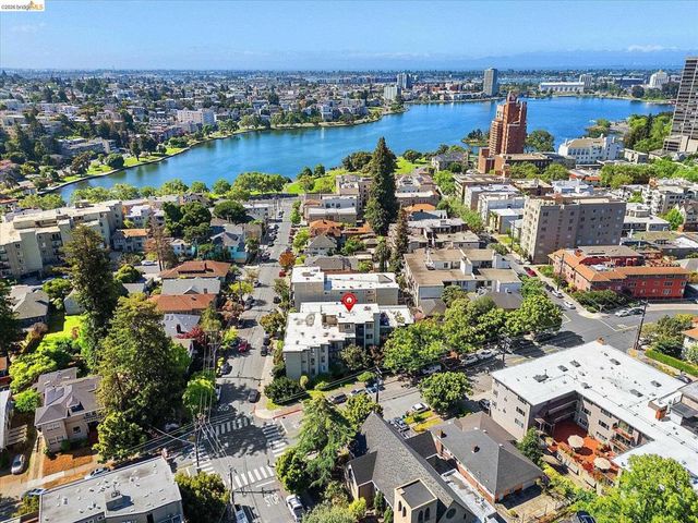 469 Van Buren Ave, Oakland, CA 94610