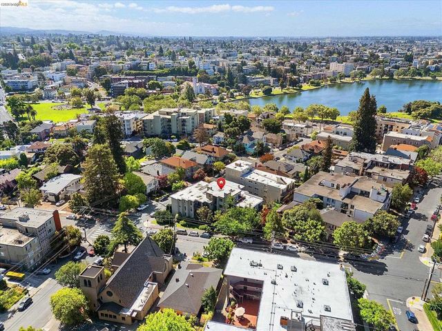 469 Van Buren Ave, Oakland, CA 94610