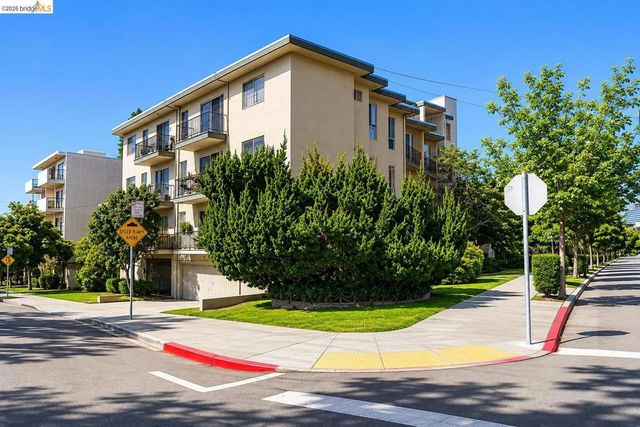 469 Van Buren Ave, Oakland, CA 94610