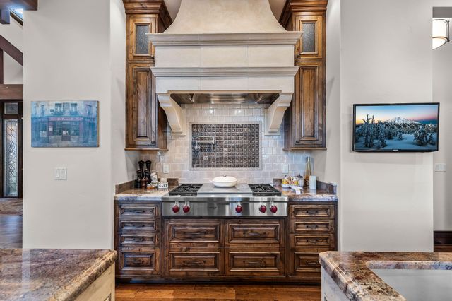 61644 Tam McArthur Loop, Bend, OR 97702