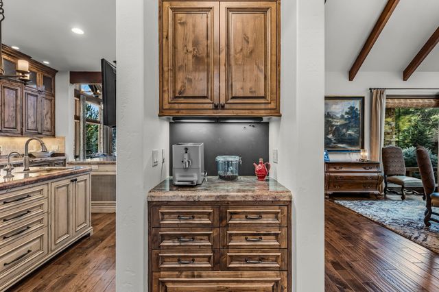 61644 Tam McArthur Loop, Bend, OR 97702