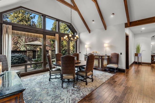 61644 Tam McArthur Loop, Bend, OR 97702