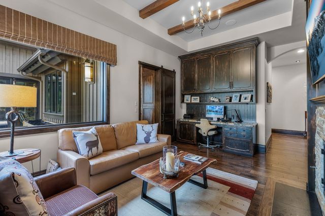 61644 Tam McArthur Loop, Bend, OR 97702