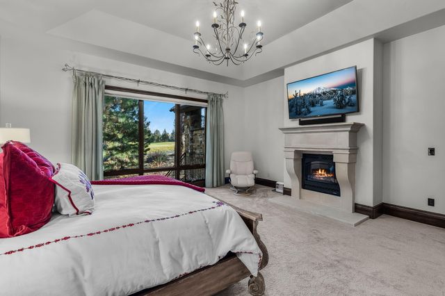 61644 Tam McArthur Loop, Bend, OR 97702