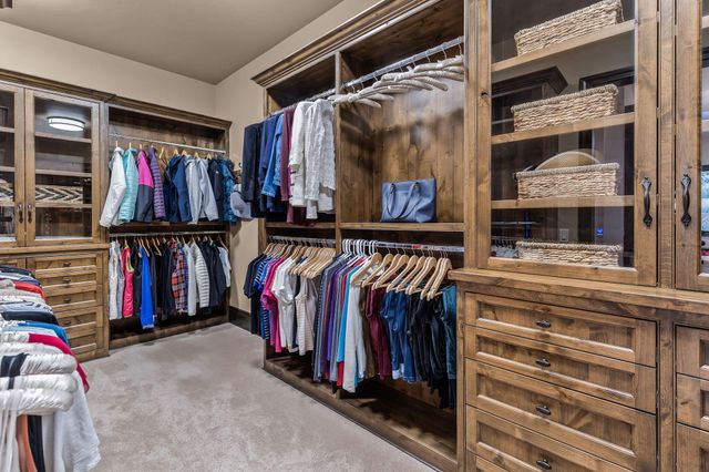 61644 Tam McArthur Loop, Bend, OR 97702