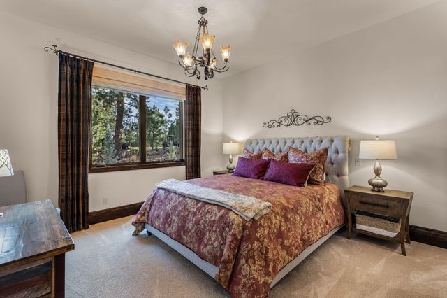 61644 Tam McArthur Loop, Bend, OR 97702