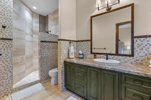 61644 Tam McArthur Loop, Bend, OR 97702