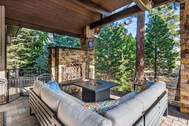 61644 Tam McArthur Loop, Bend, OR 97702