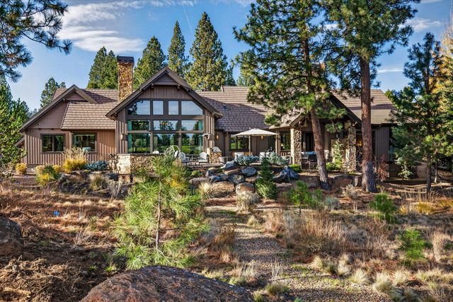 61644 Tam McArthur Loop, Bend, OR 97702