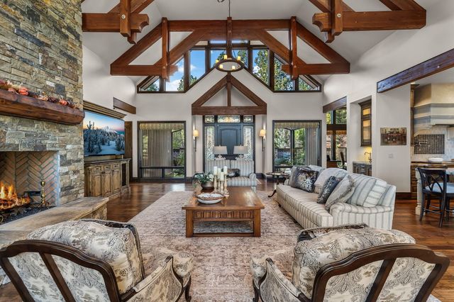 61644 Tam McArthur Loop, Bend, OR 97702