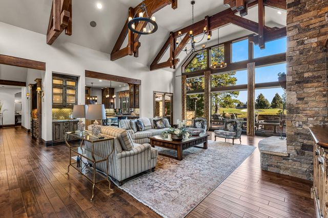 61644 Tam McArthur Loop, Bend, OR 97702