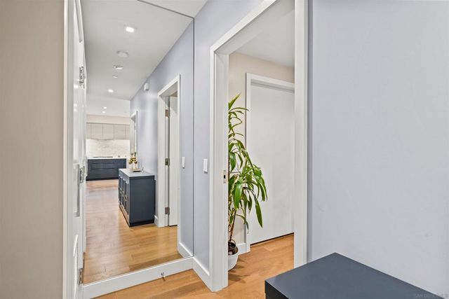 1388 Kettner 2706, San Diego, CA 92101