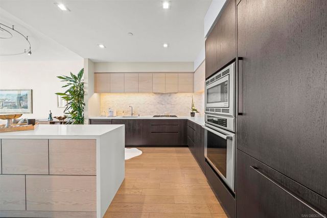 1388 Kettner 2706, San Diego, CA 92101