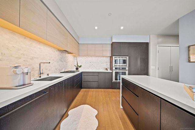 1388 Kettner 2706, San Diego, CA 92101