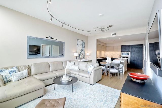 1388 Kettner 2706, San Diego, CA 92101