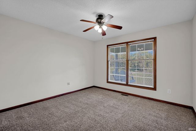 95 Bartlettsville Road, Bedford, IN 47421